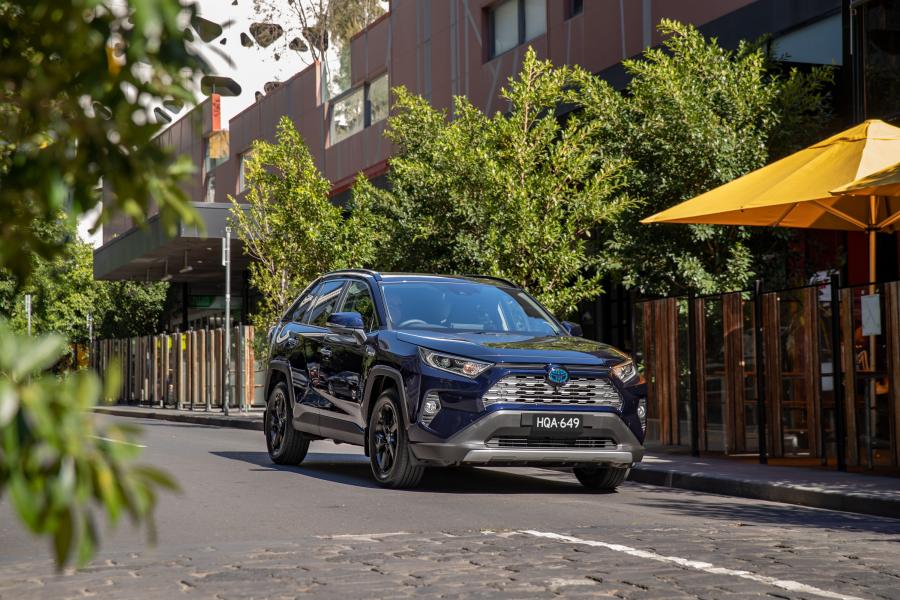  Toyota RAV4 Hybrid Cruiser 2019 года  (AU) (фото 15 из 21)